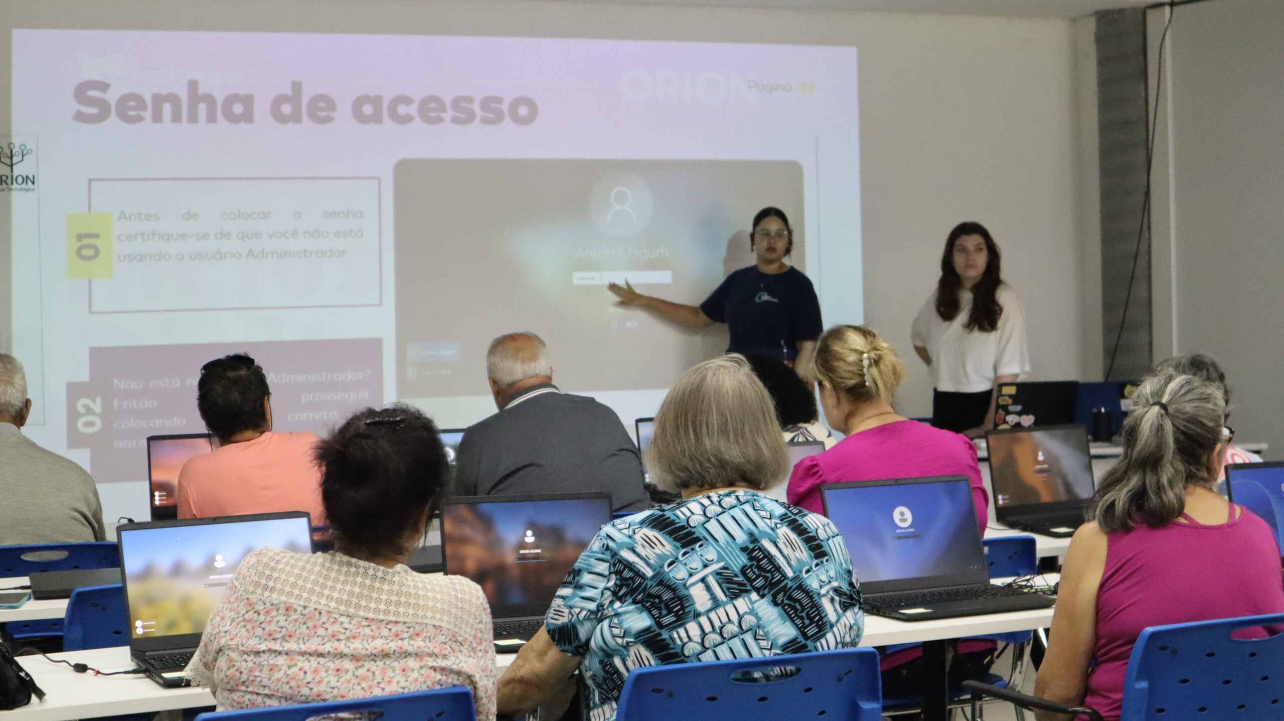 Curso de Inclusão Digital para a melhor idade no Orion Parque 